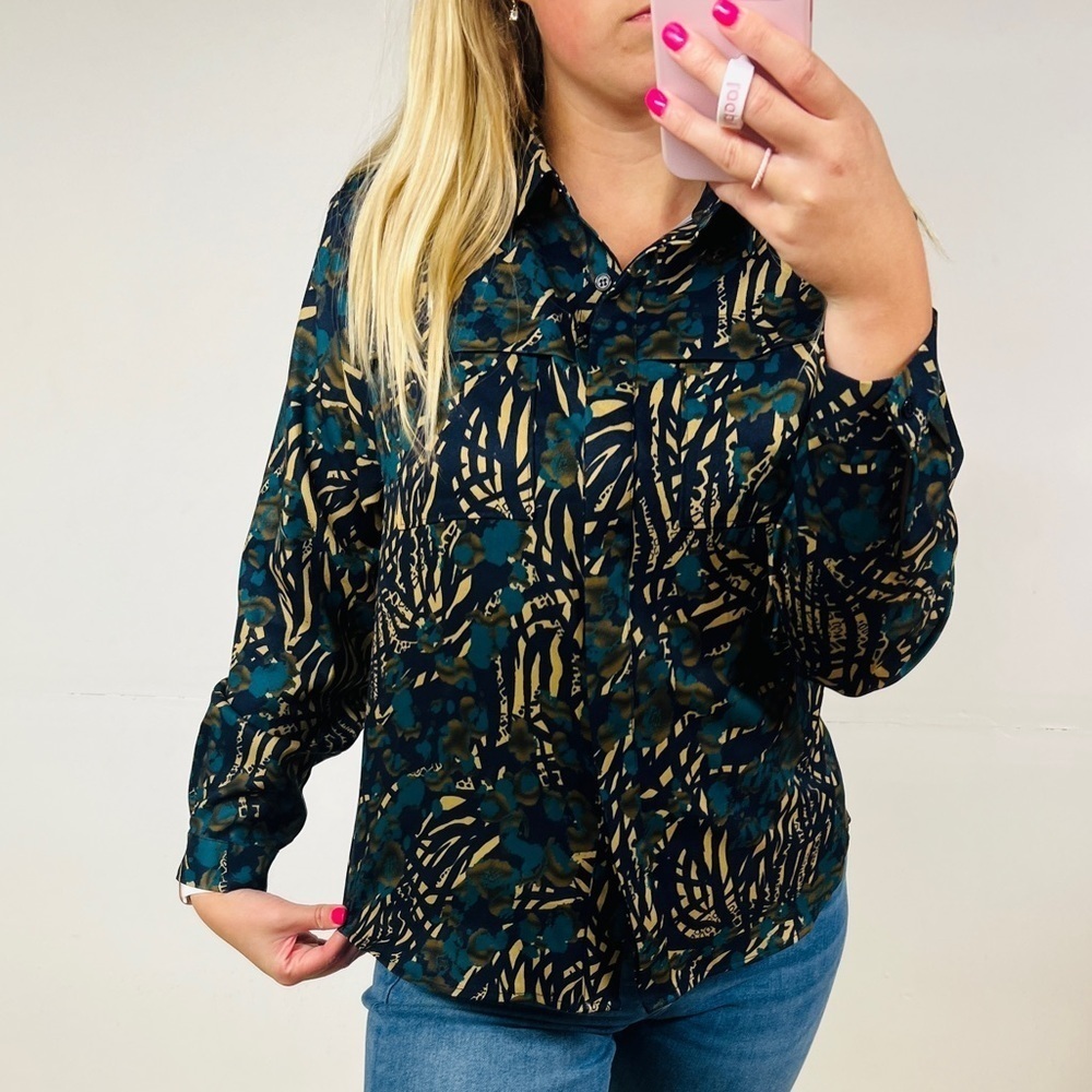 theKorner Patterned Blouse